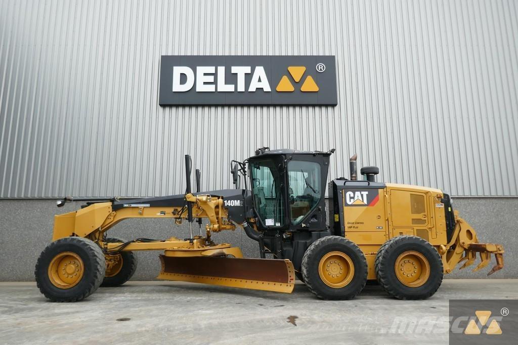 CAT 140M2 Tiehöylät