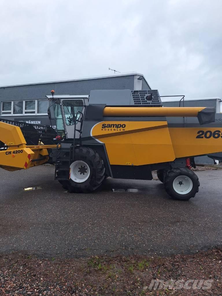 Sampo-Rosenlew 2065 Leikkuupuimurit