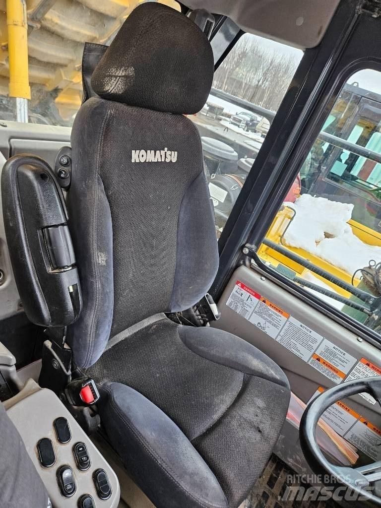Komatsu HD465-8 Minidumpperit