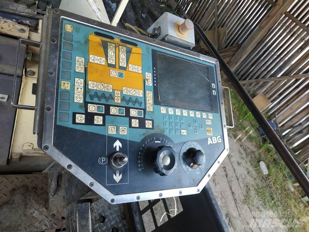 ABG Titan 125 Asfalttikoneet