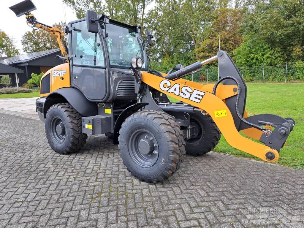 CASE 321F-HS Pyöräkuormaajat