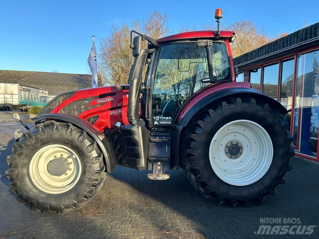 Valtra T234A Traktorit