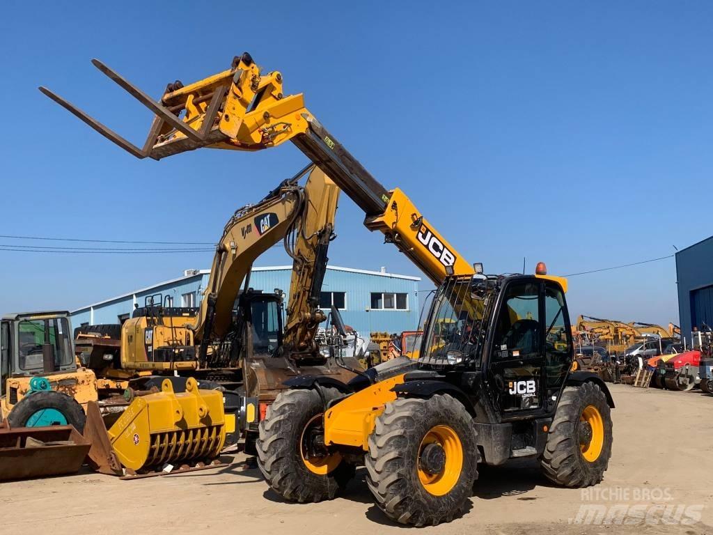 JCB 531-70 Maatalouskurottajat