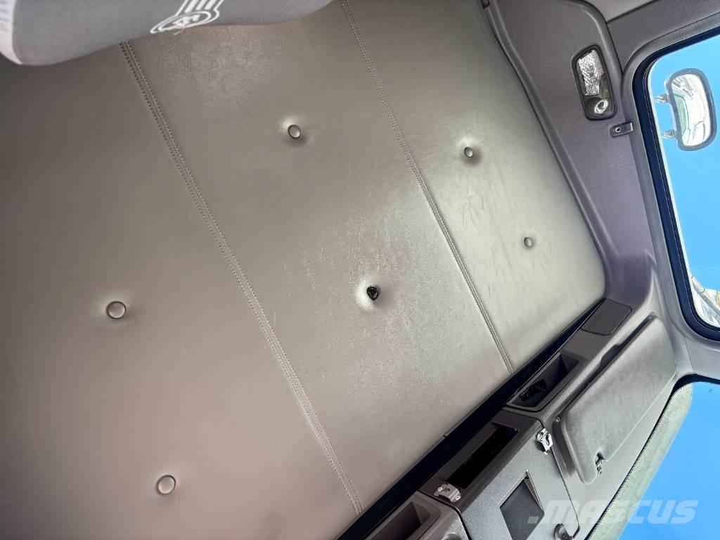 Kenworth T 800 Vetopöytäautot