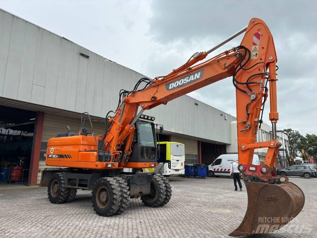 Doosan DX 190 W Pyöräkaivukoneet