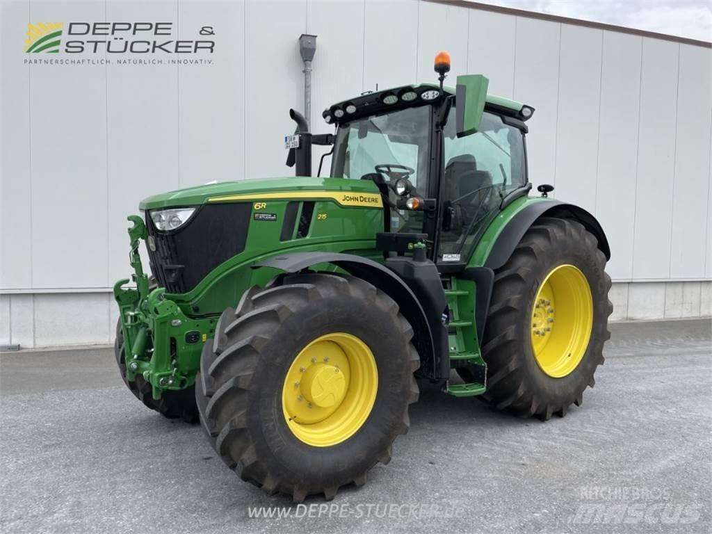 John Deere 6R 215 Traktorit