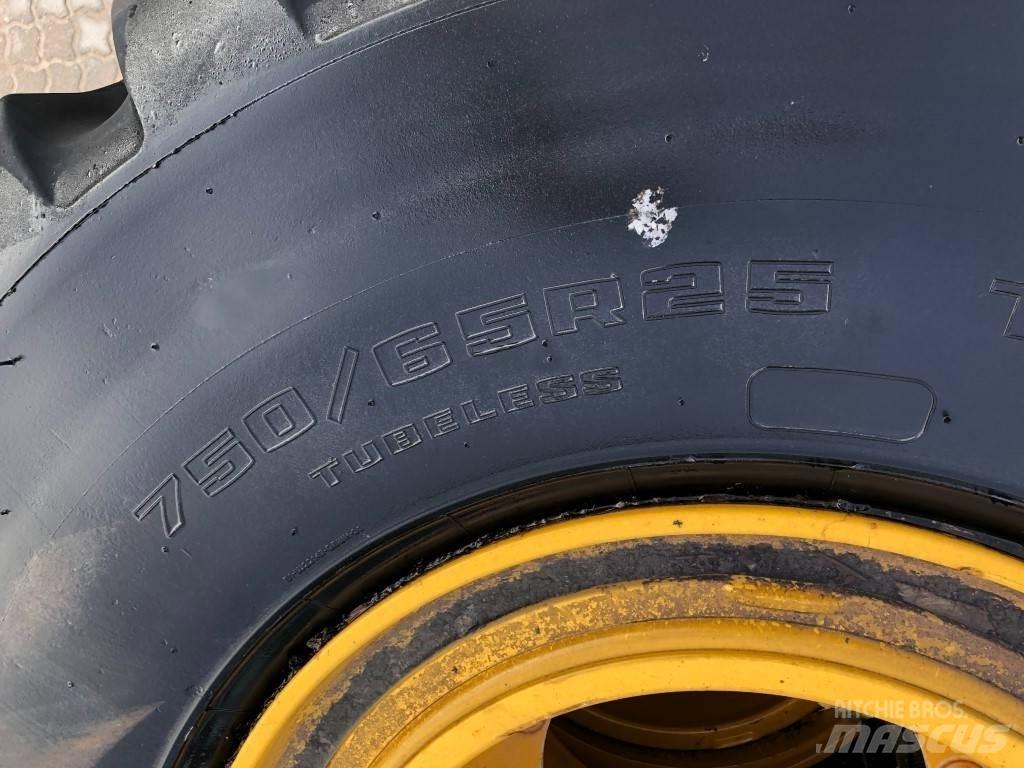 Goodyear 750/65R25 Renkaat ja vanteet