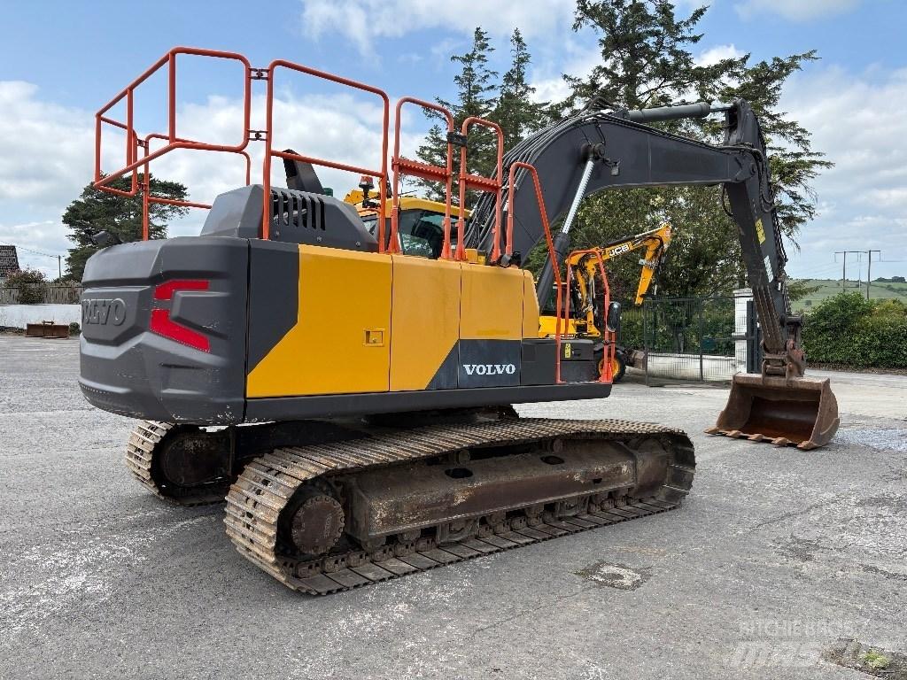 Volvo EC 200 Telakaivukoneet
