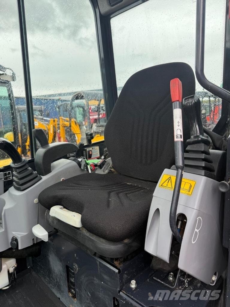 Kubota U 27-4 Minikaivukoneet < 7t