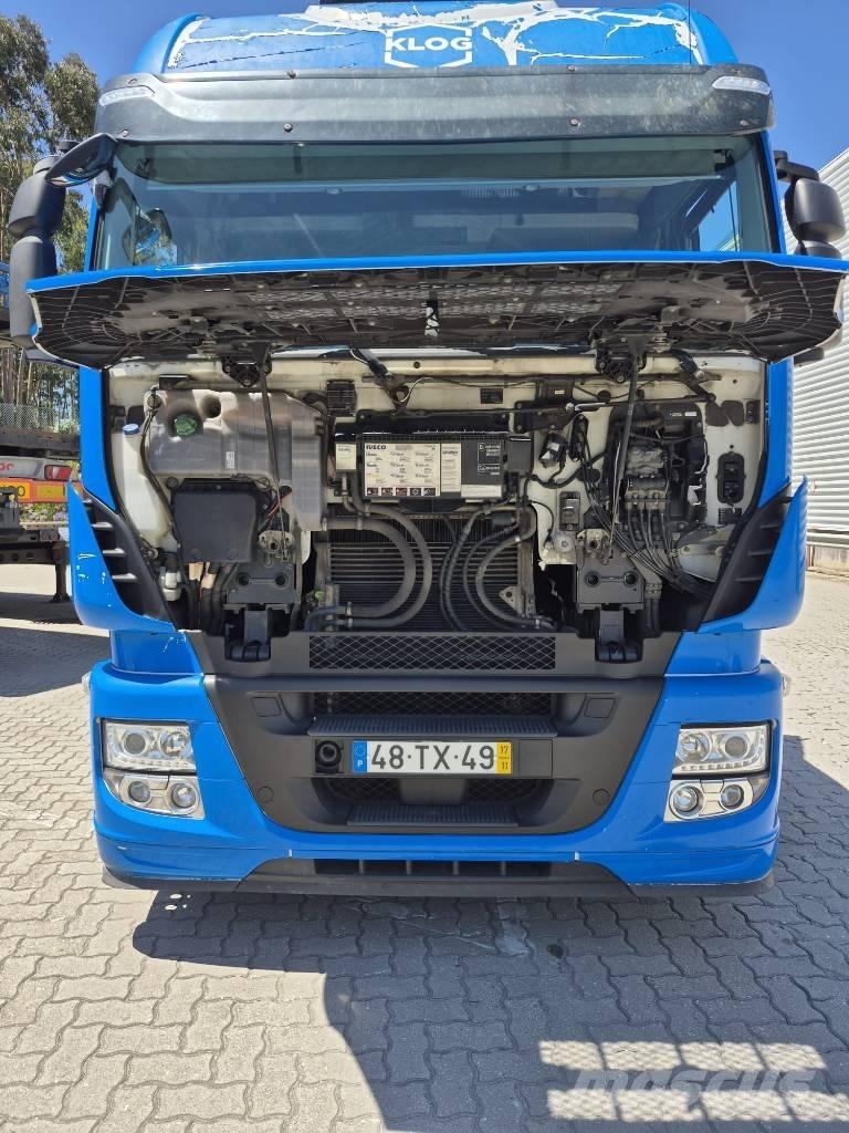 Iveco Stralis 460 Vetopöytäautot