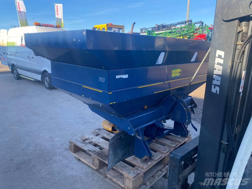 Bogballe M1 Lannoitteenlevittimet