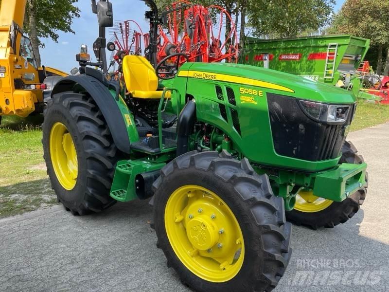 John Deere 5058E Traktorit