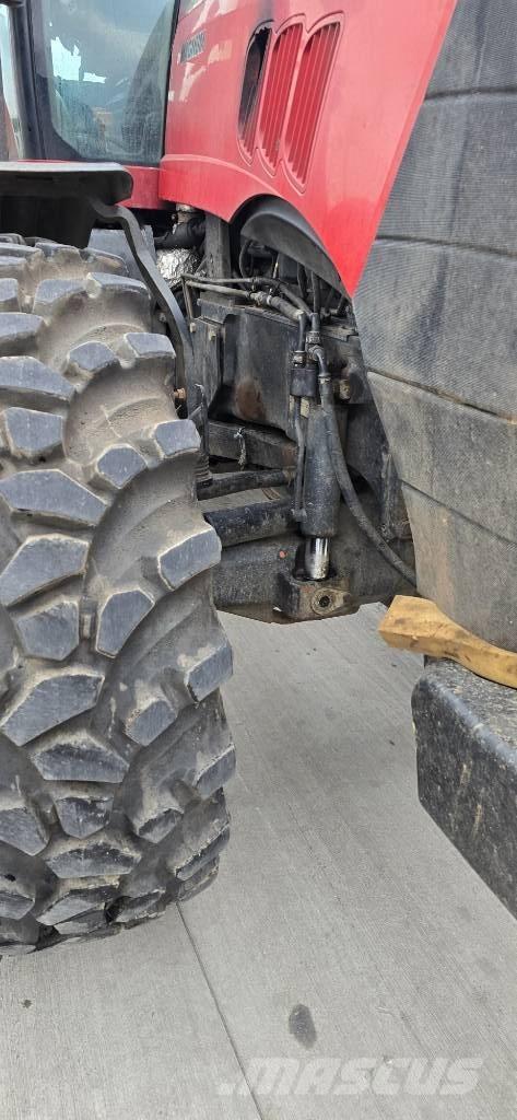 Case IH 335 Traktorit