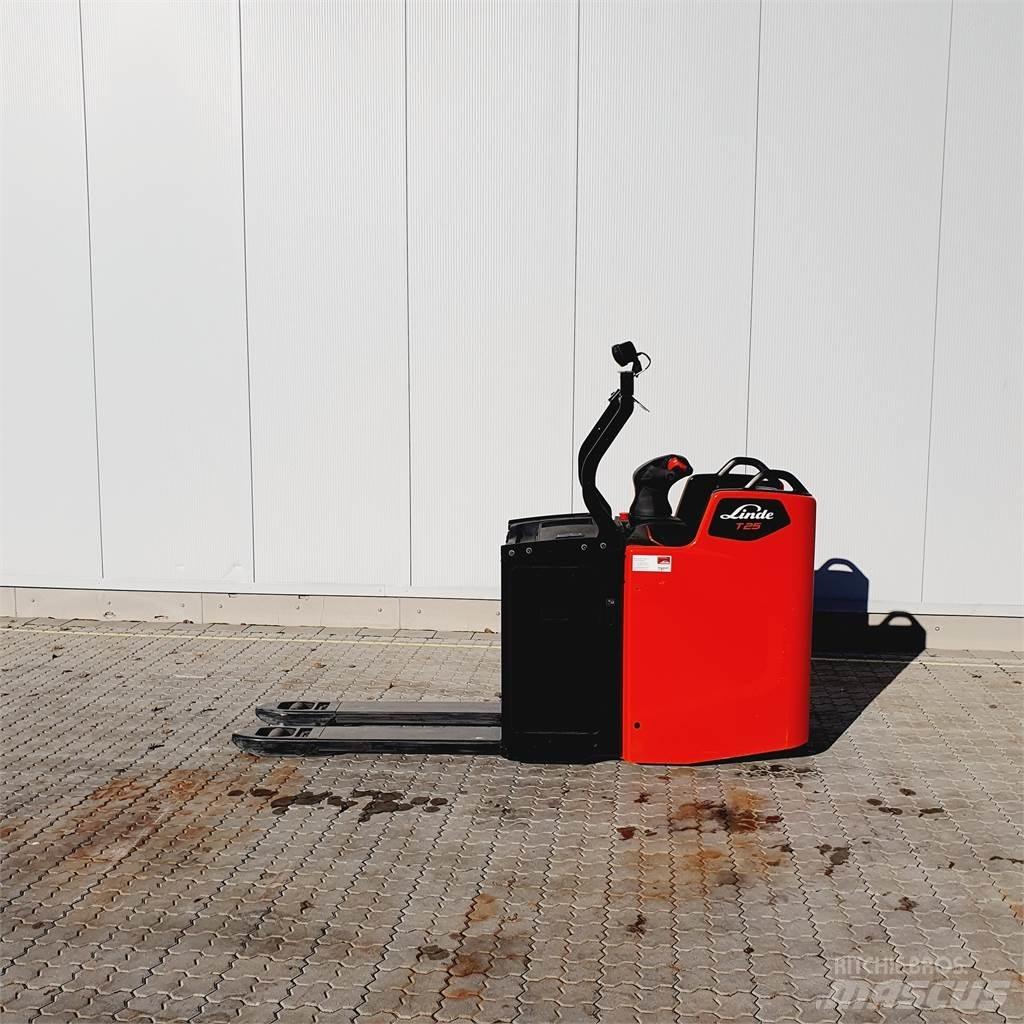Linde T25FP Lavansiirtotrukit