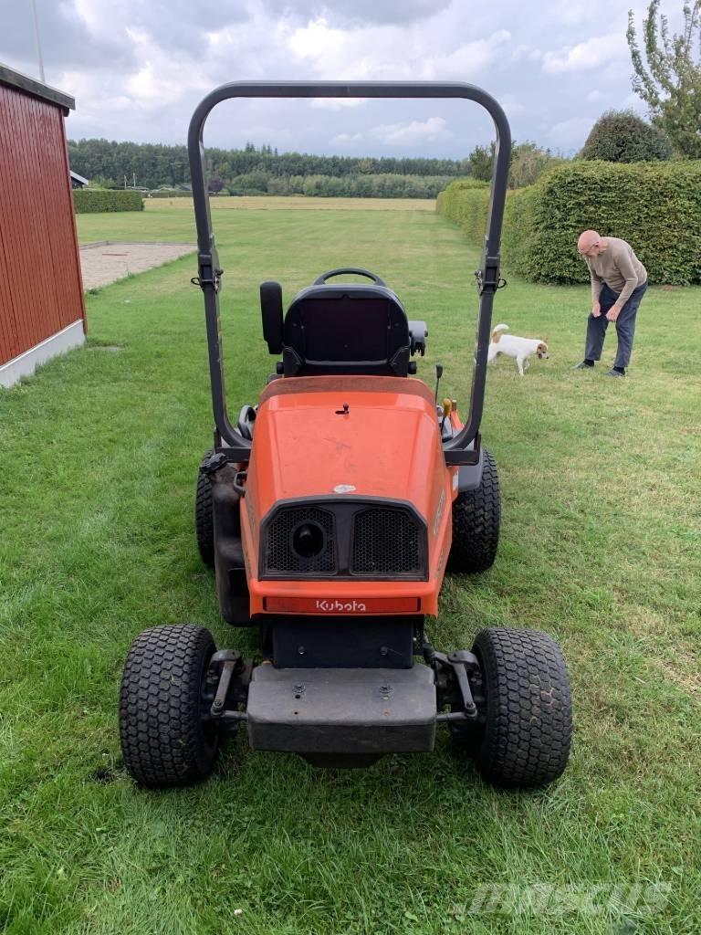 Kubota F2880 Päältäajettavat ruohonleikkurit