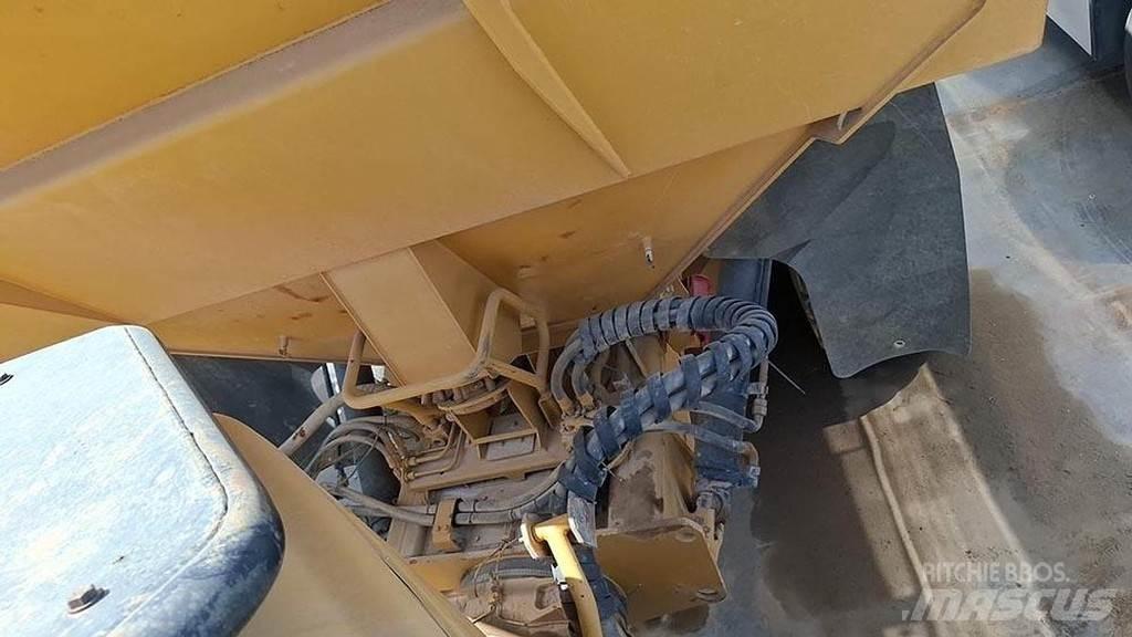 CAT 740 Muut kuorma-autot