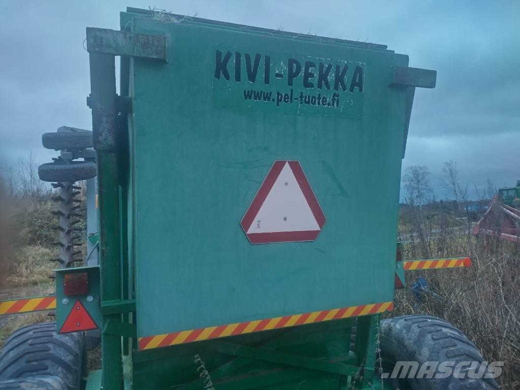 Kivi-Pekka 6 Kivenkeräyskoneet