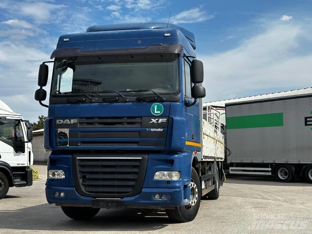 DAF XF 105.460 Nosturiautot