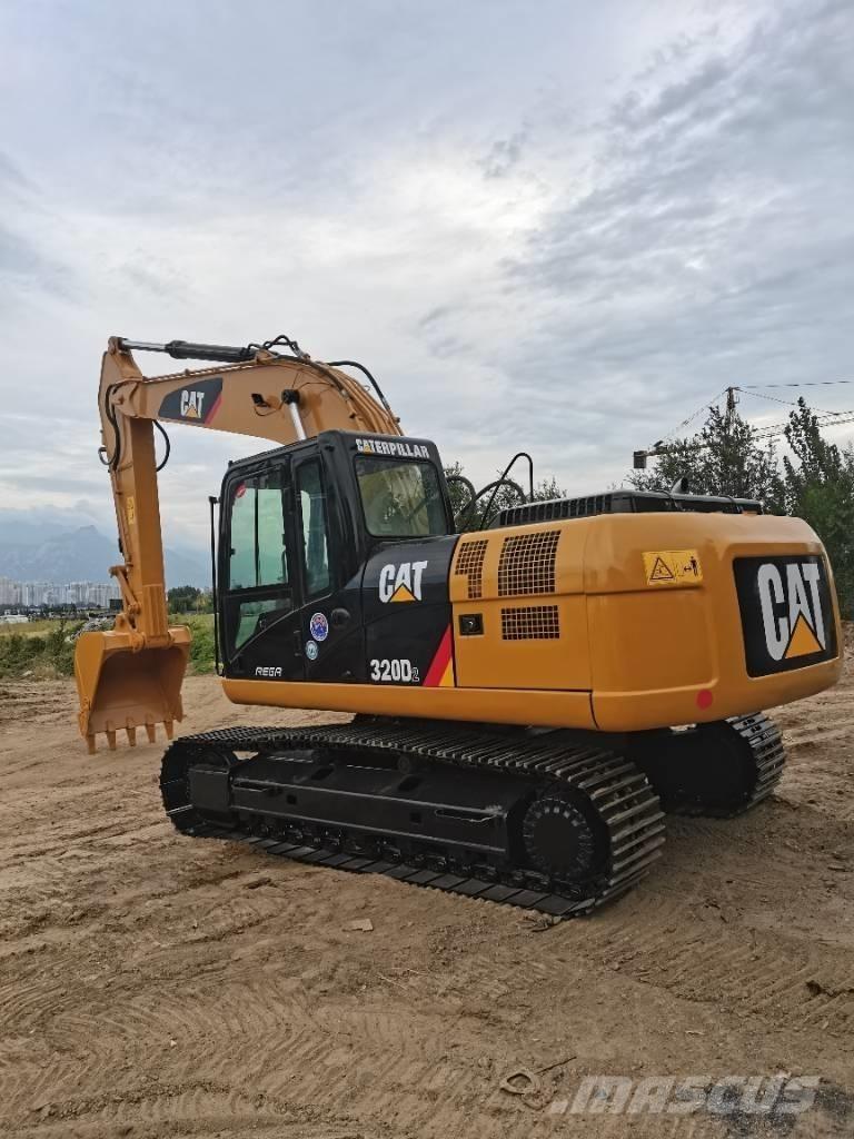 CAT 320D Telakaivukoneet