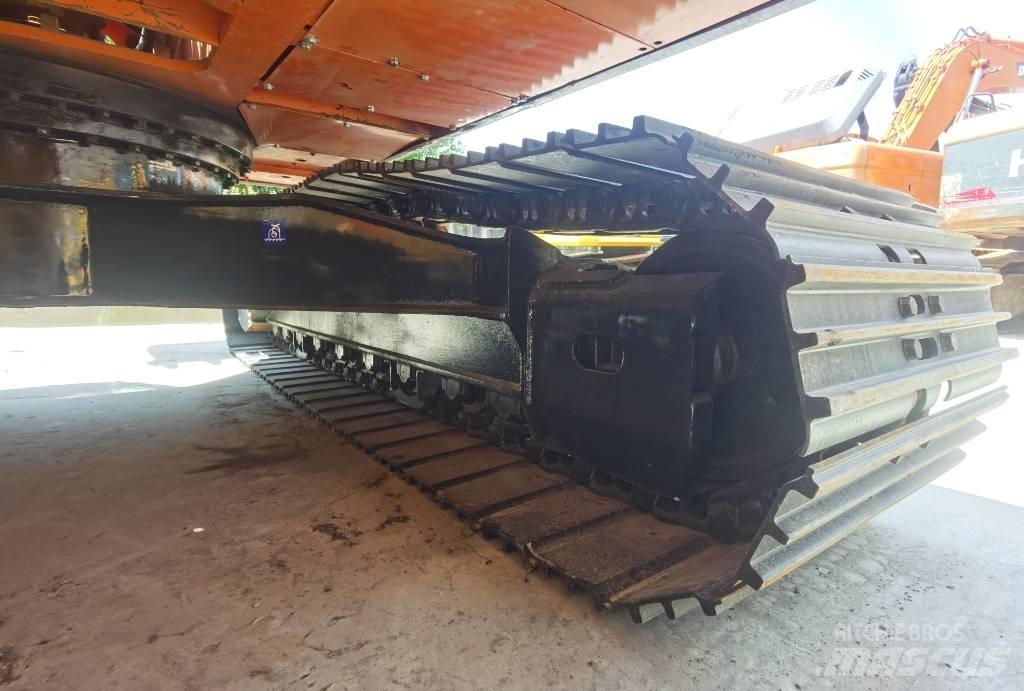 Doosan DX 225 LC Telakaivukoneet
