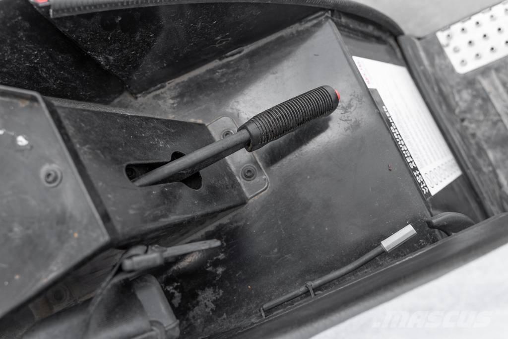 Manitou MLA 3-25 HC Pienkuormaajat