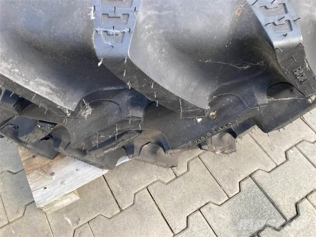 BKT 270/95R46 Renkaat ja vanteet