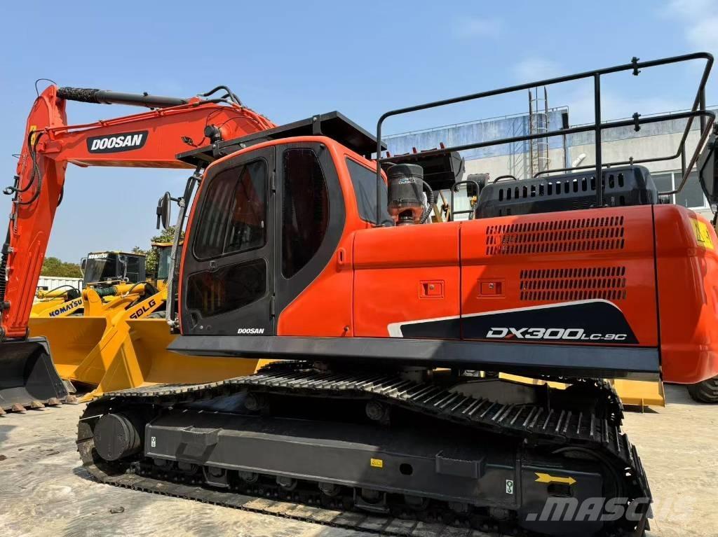 Doosan DX 300 LC-9C Telakaivukoneet