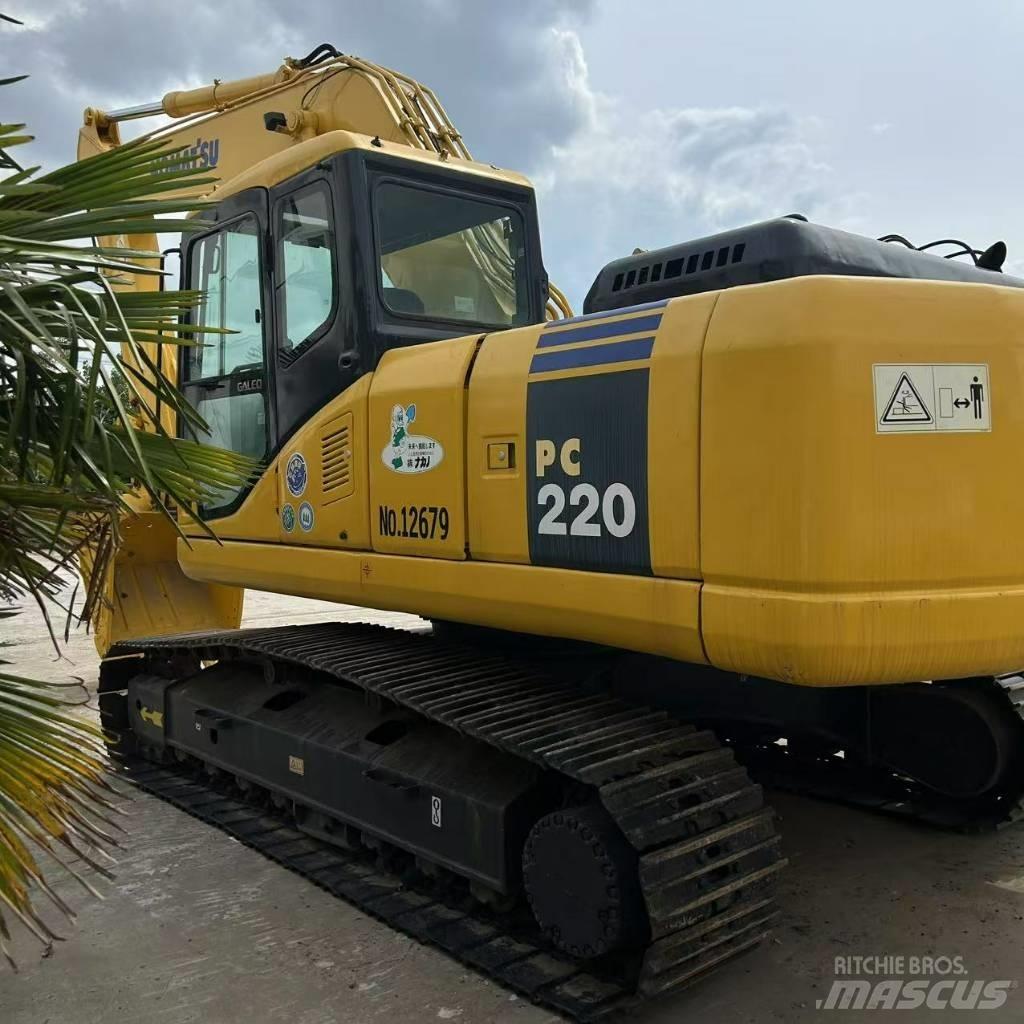 Komatsu 220-7 Telakaivukoneet