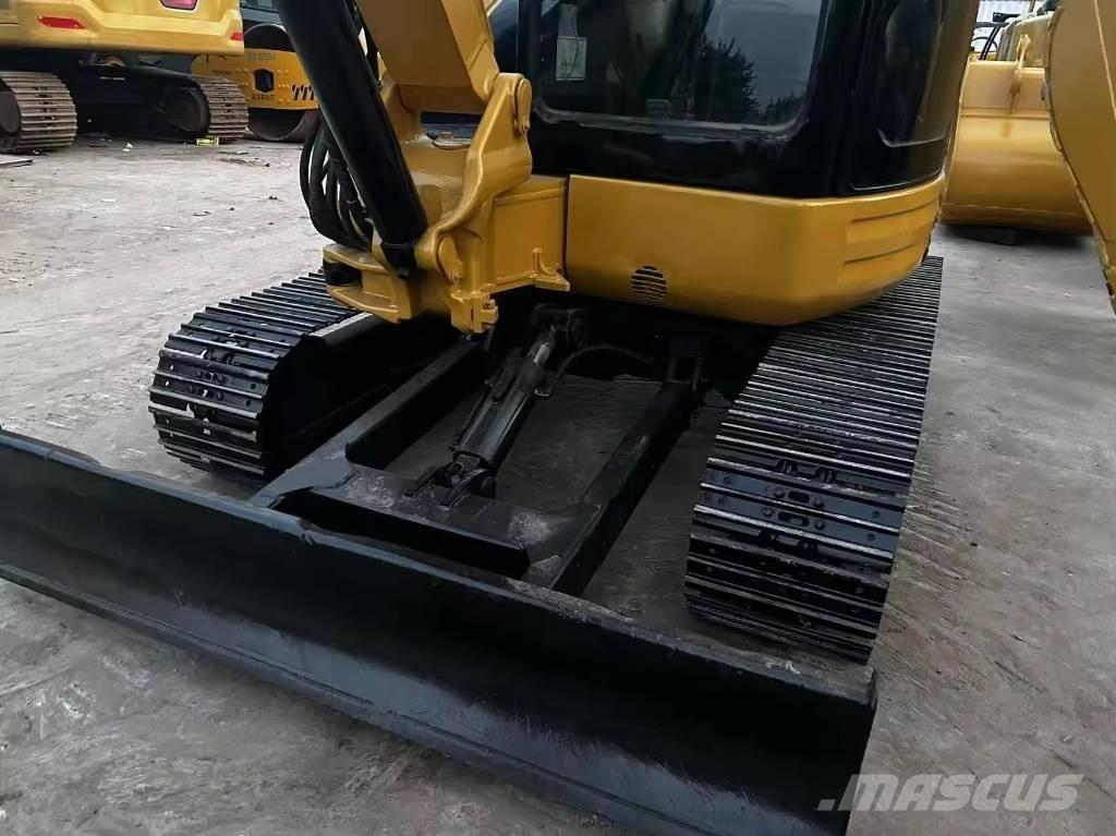 CAT 304 CR Minikaivukoneet < 7t