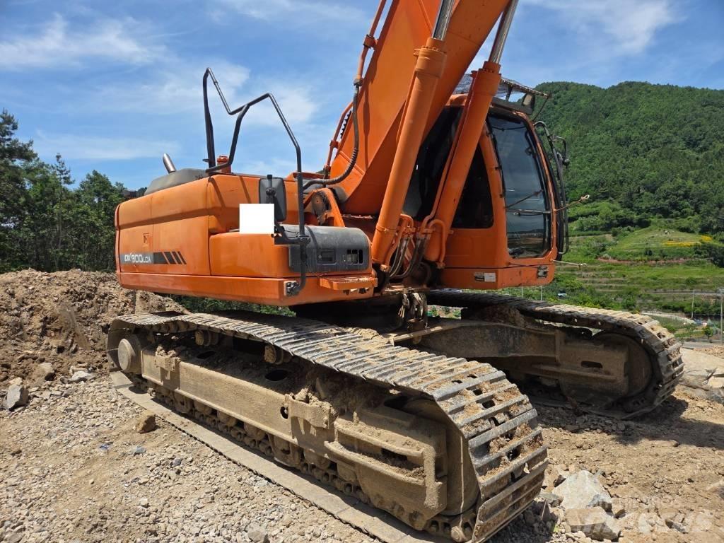 Doosan DX 300 LCA Telakaivukoneet