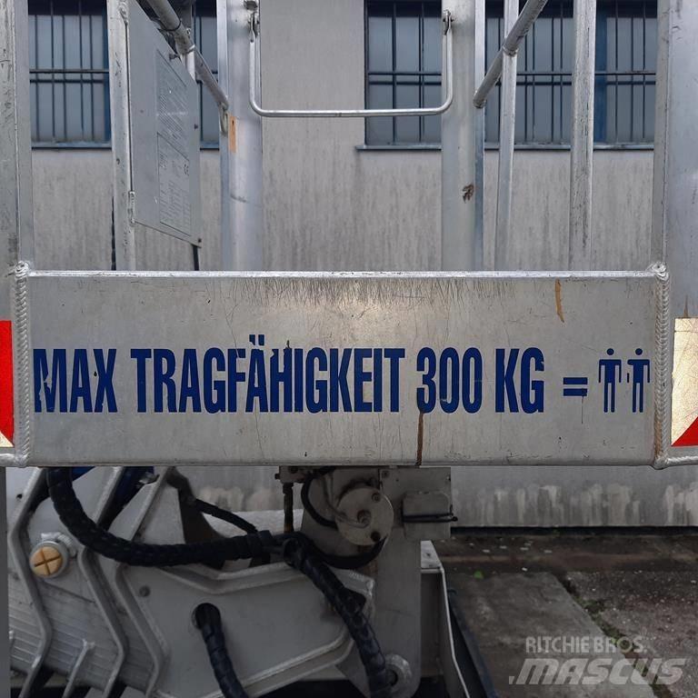Multitel MT 162 Nostolava-autot