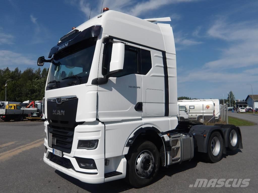 MAN TGX 28.520 Vetopöytäautot