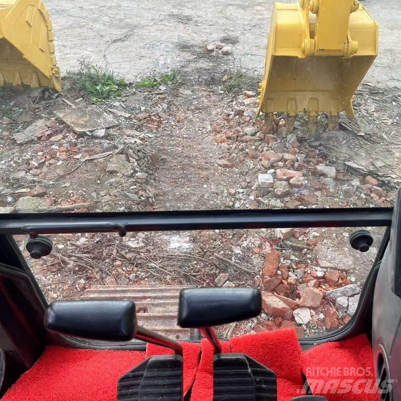 Komatsu PC 138 Telakaivukoneet