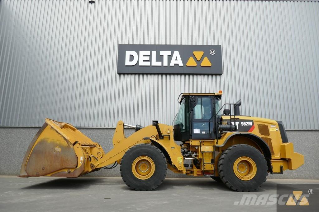 CAT 962M Pyöräkuormaajat