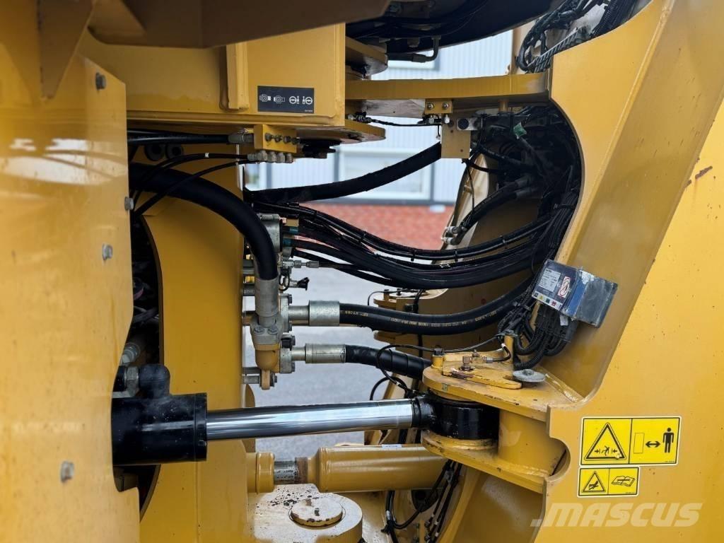 CAT 980 M Pyöräkuormaajat