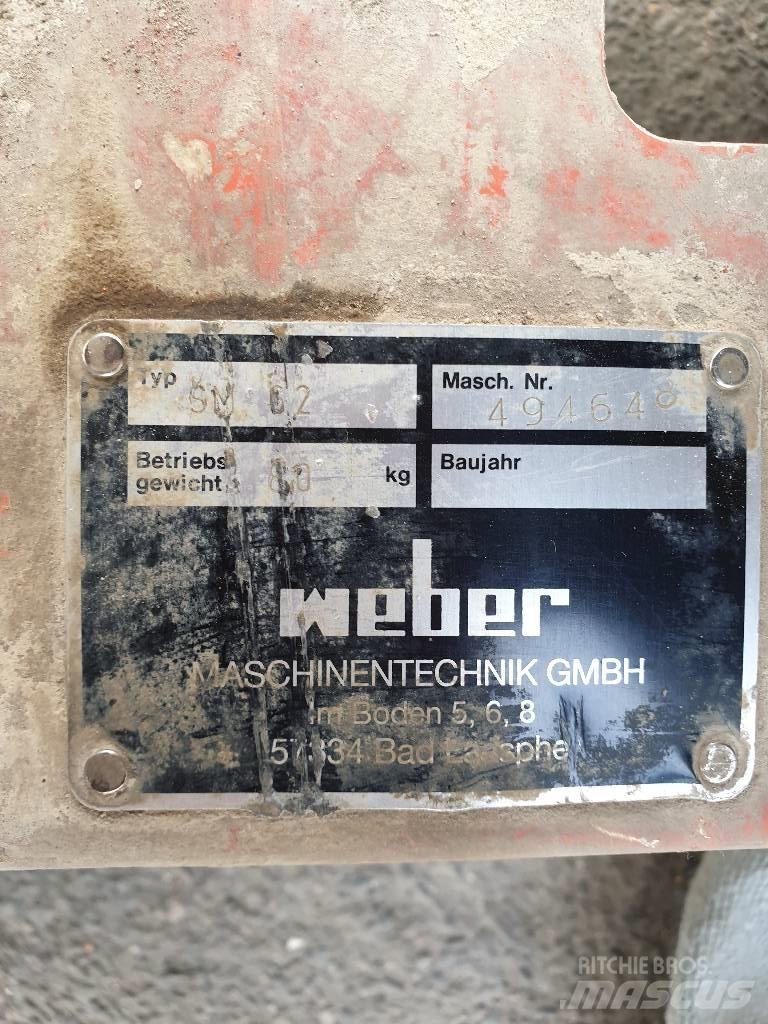 JCB Bordsteinzange Muut