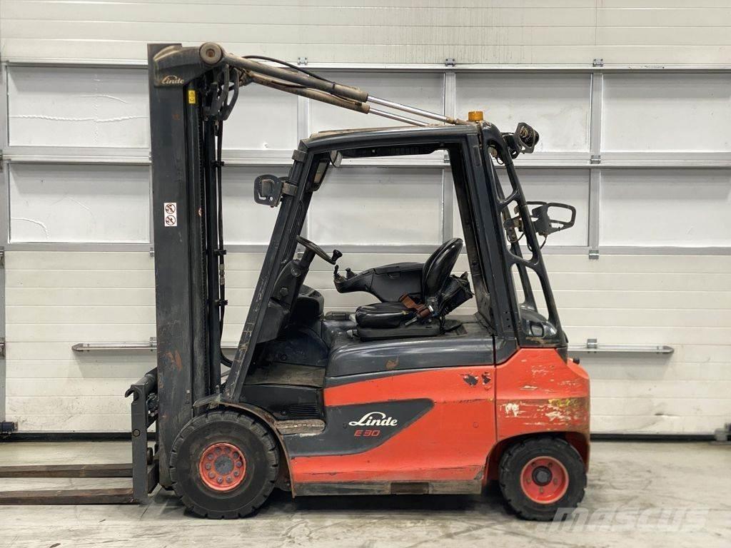 Linde E30-01 Sähkötrukit