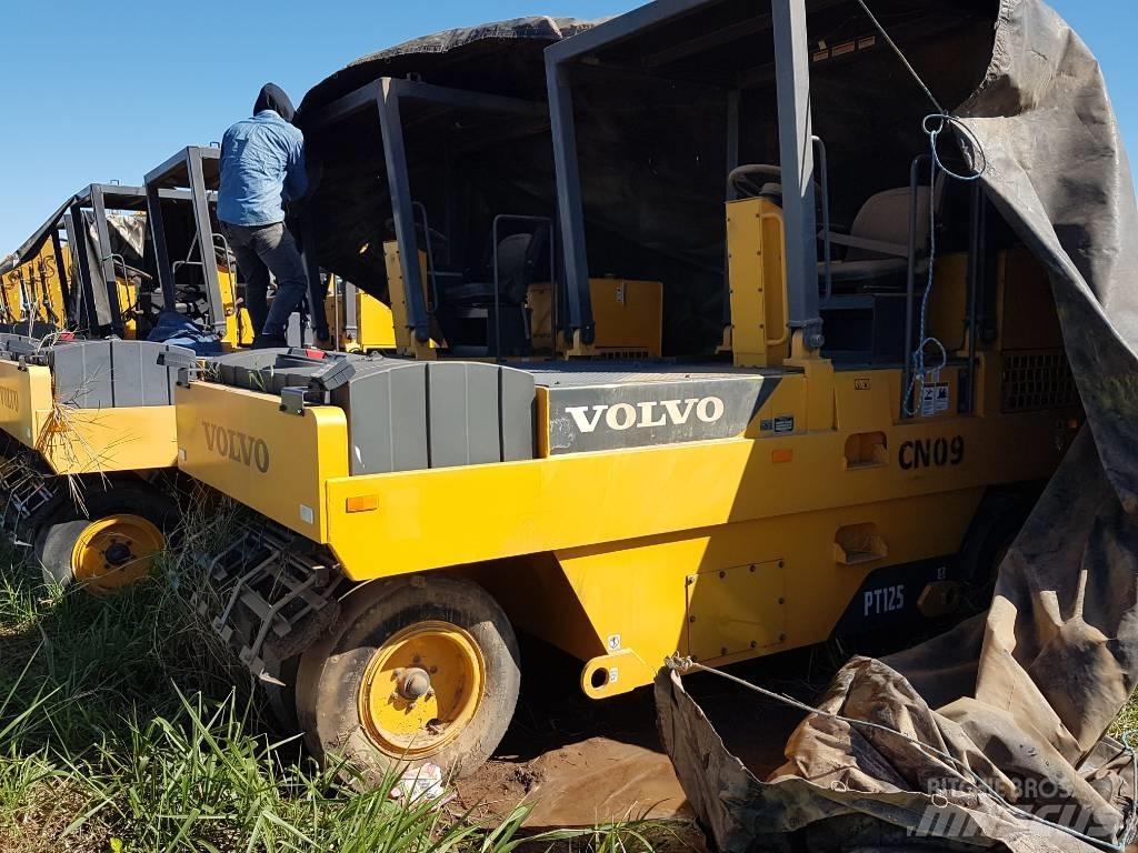 Volvo PT 125 Kumipyöräjyrät