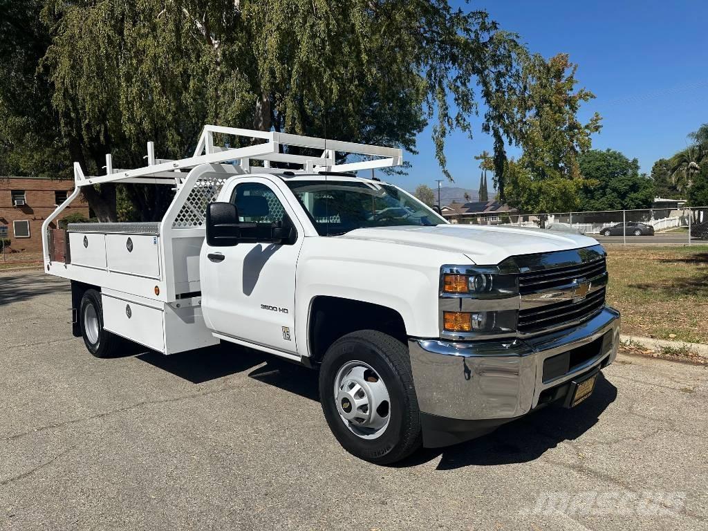 Chevrolet 3500 HD Lava-autot