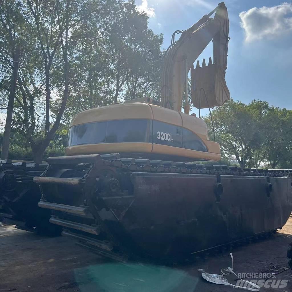 CAT 320 C Amfibio-kaivinkoneet