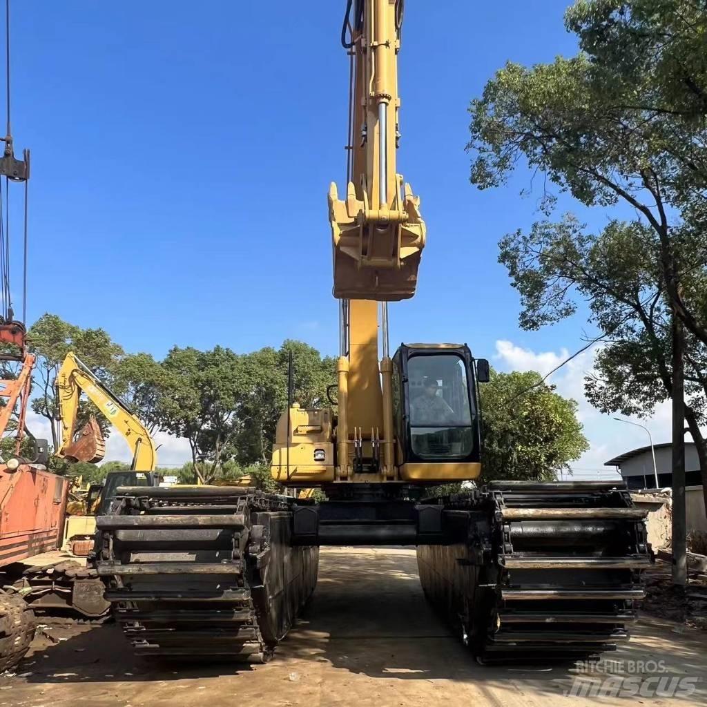 CAT 320 C Amfibio-kaivinkoneet