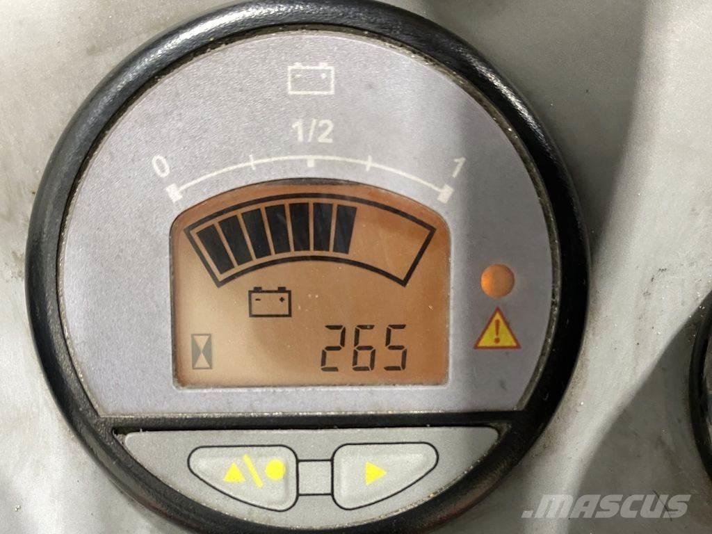 Hako B980 Pesu- ja lakaisukoneet
