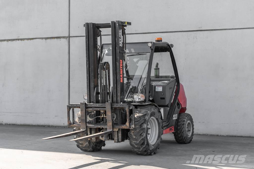 Manitou MC 25-4 Dieseltrukit