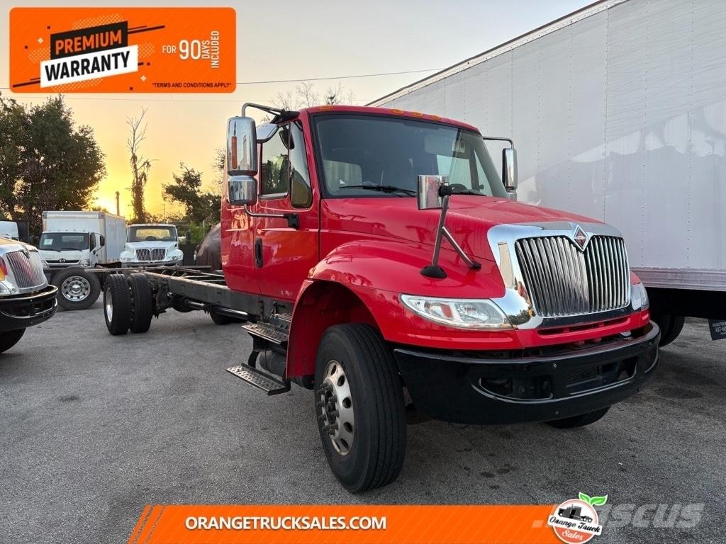 International 4300 Kuorma-autoalustat