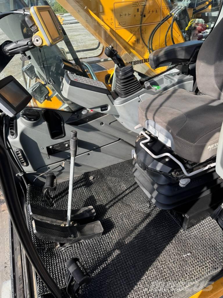 Liebherr R 936 LC Telakaivukoneet