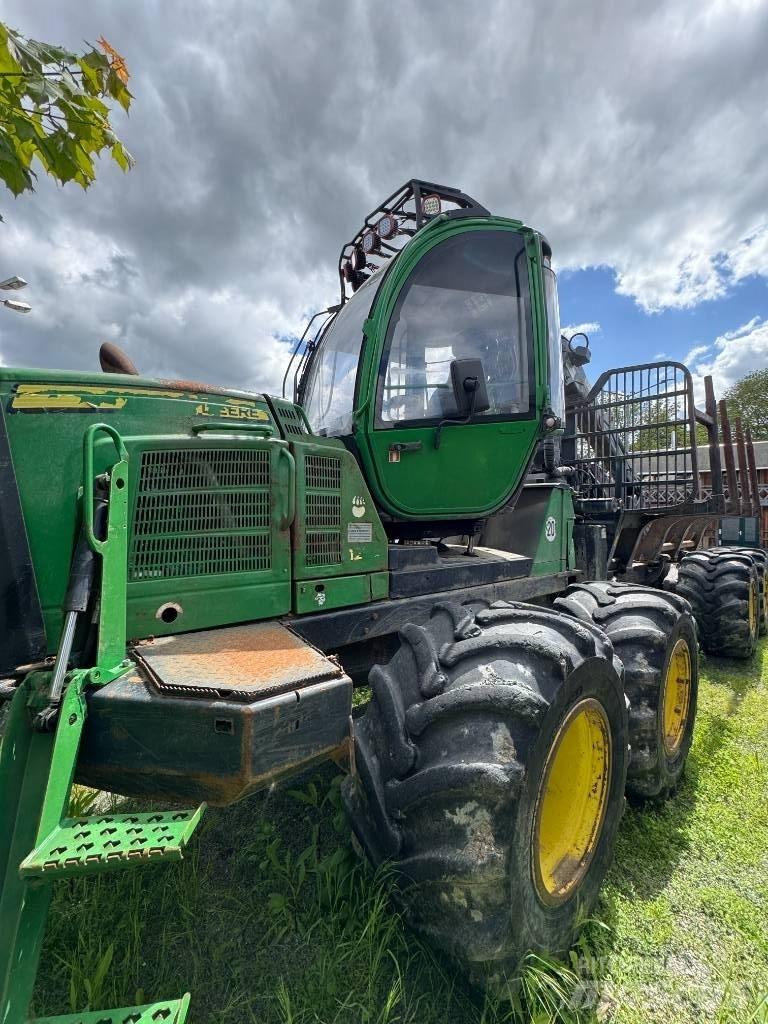 John Deere 1210 E Kuormatraktorit