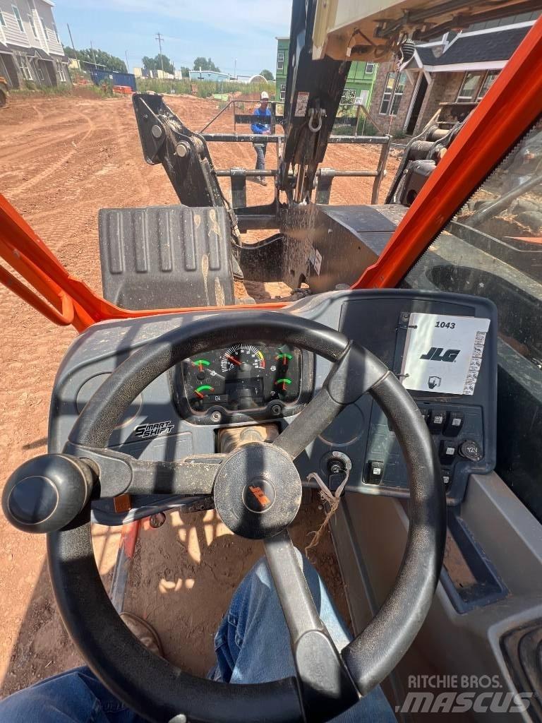 JLG Telehandler Kurottajat