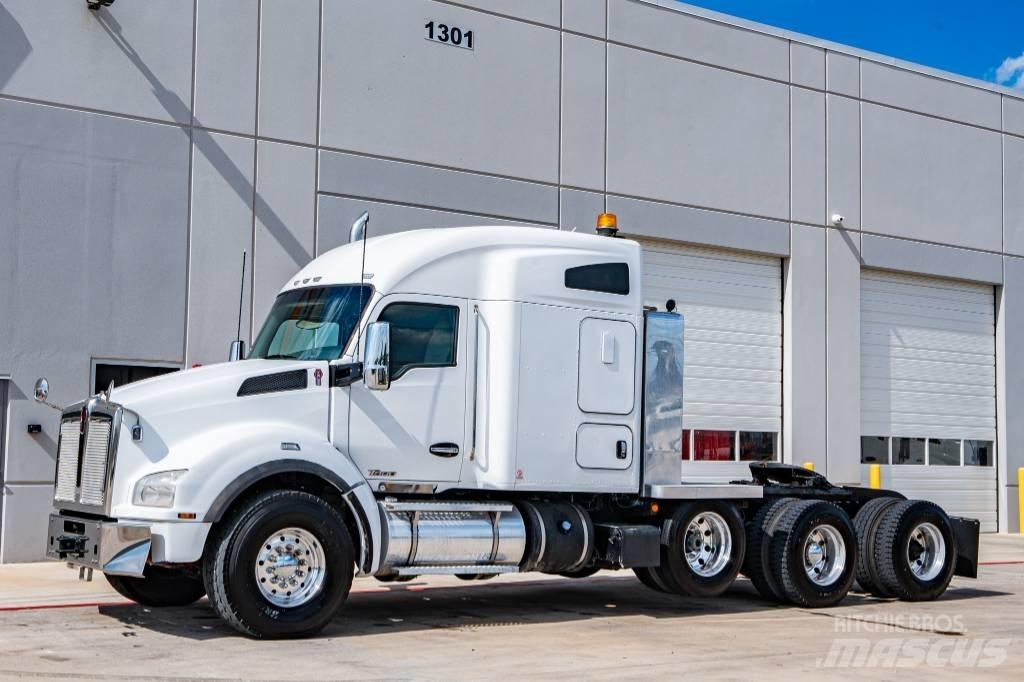 Kenworth T 880 Vetopöytäautot