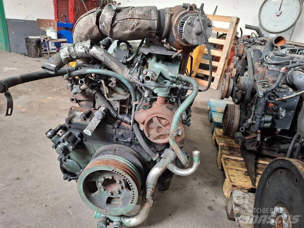 Volvo D7C275 Moottorit