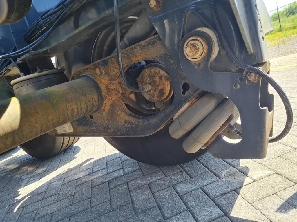 Wielton NS-3 Konttipuoliperävaunut